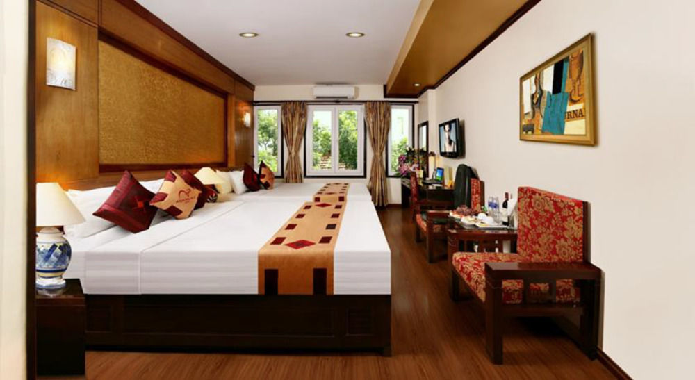 Aquarius Grand Hotel Hanoi Room photo